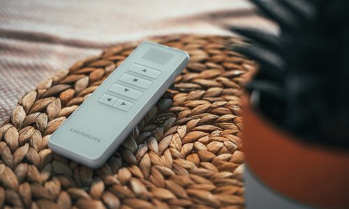 LL_2023_R1944-16CH_WH_Remote
